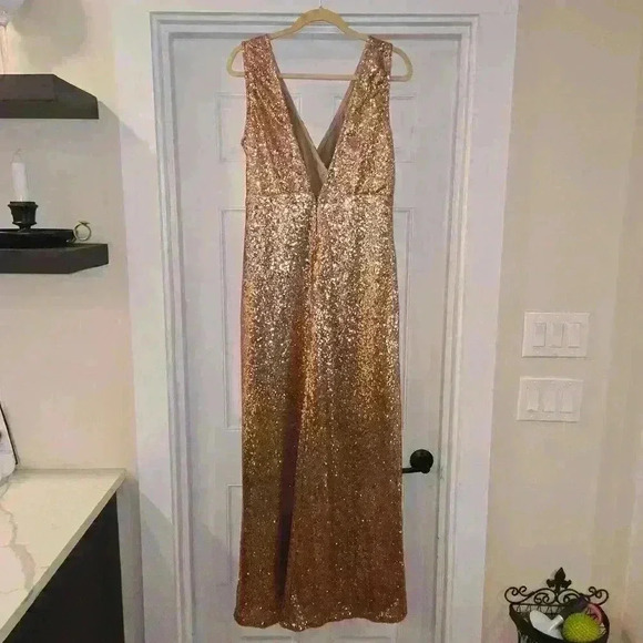 NWT Lulus Rose Gold Sequins Sleeveless Stretch Formal Party Gown Size XL - Picture 4 of 12
